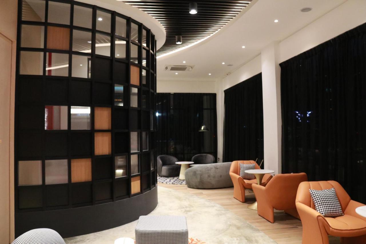 Otel Hotel Suite Sibu Extérieur photo